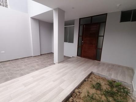 4 Cuartos, 210 m² – EN VENTA CASA DE 03 PISOS EN URB. PORTO VERDE- TRUJILLO