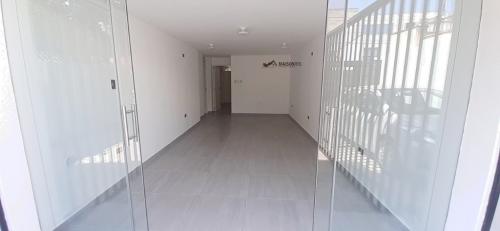 5 Cuartos, 80 m² – Excelente Local en Alquiler, 80 m2 Miraflores (Ref 2104)-w-o