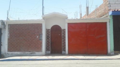 10 Cuartos, 190 m² – Alquilo casa en tacna